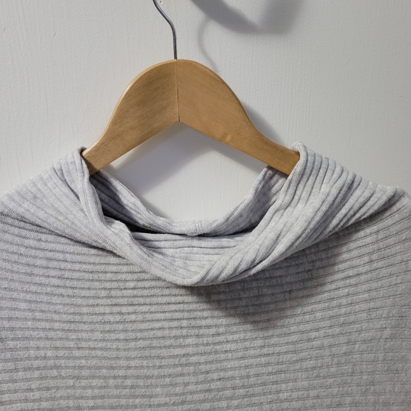 WE THE FREE | Light Gray Long Sleeve Top - Picture 2 of 9